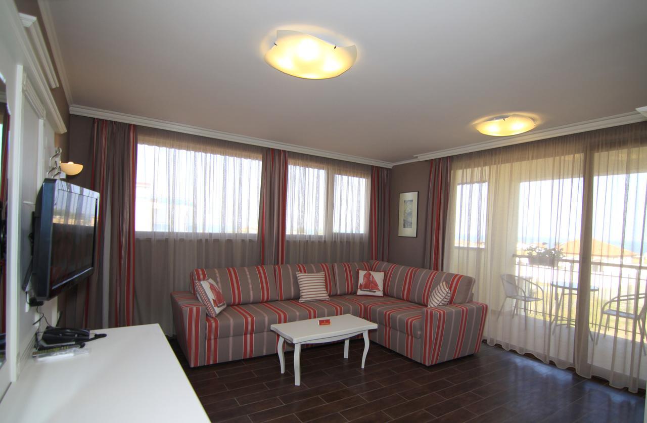 Armira Lozenets Hotel Екстериор снимка
