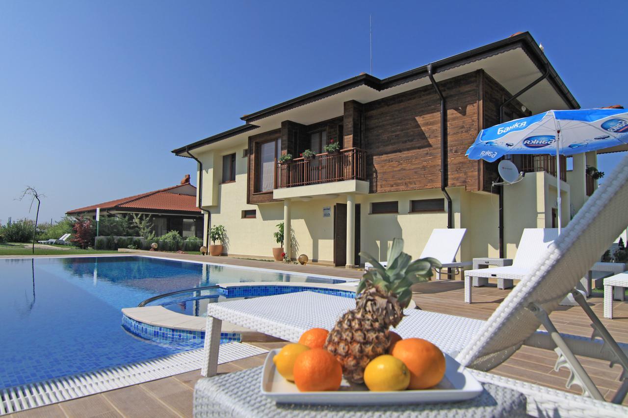 Armira Lozenets Hotel Екстериор снимка